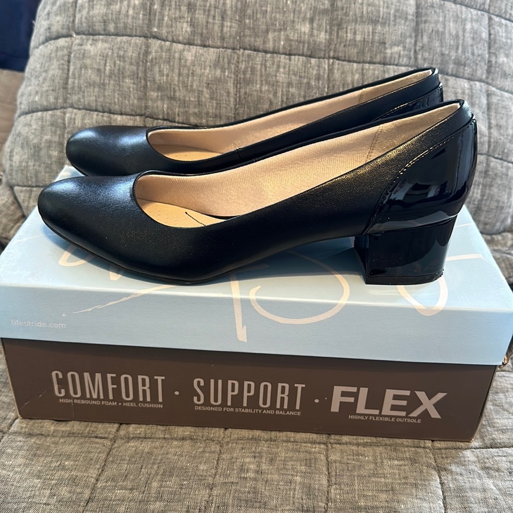 Life Stride brand new Erica pump